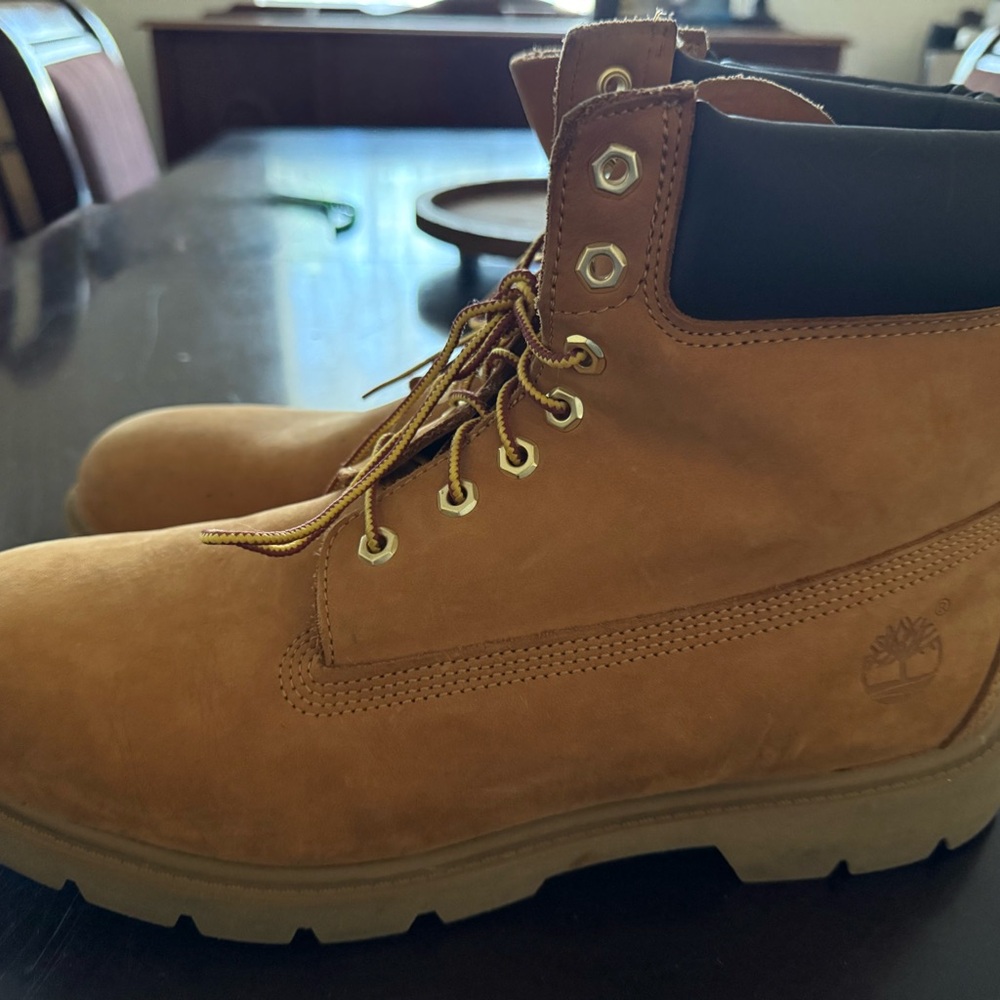 Timberland Tan Suede Boots with Rugged Sole Like New Men’s 13 - Picture 2 of 4